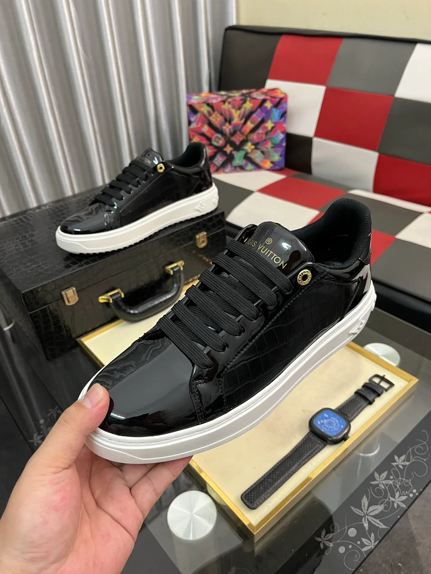 Men's shoes 💰520⌚️⌚️LV Louis Vuitton. The latest fashionable casual shoes are popular in physical stores. New spring and summer comfortable imported custom original cowhide, unique jacquard fabric element design. With sheepskin lining, Lv original bottom, [sun][sun] high-end packaging and high quality💪Details determine the quality, you can enter and leave the counter at will, welcome to compare🇮🇹Number of sizes 38-445️⃣Color options available